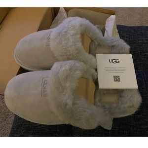 NIB UGG Womens 1126730 Cozy Slipper Genuine Suede SZ 8 Light Gray